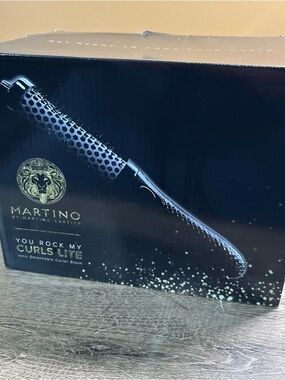 Martino By Martino Cartier - Ionic Detachable Curler Brush Black NEW Never Used